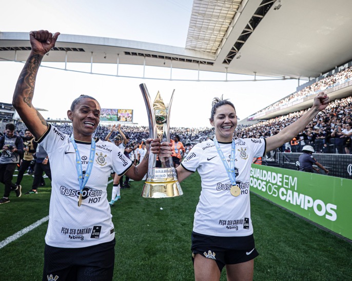 Band tem emoção em despedida do Brasileirão Feminino; Globo assume